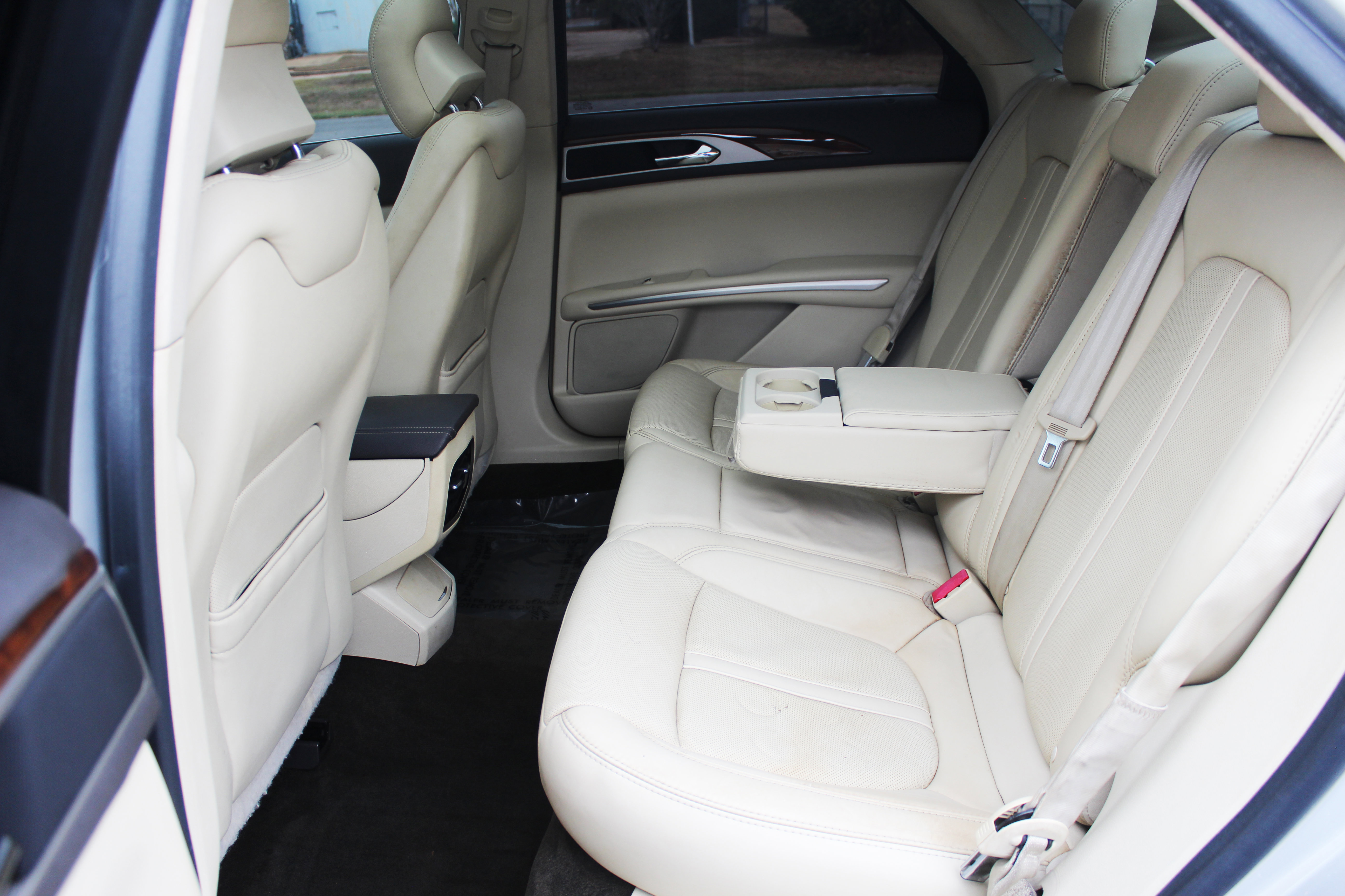 Used 2013 Lincoln MKZ Base image 40