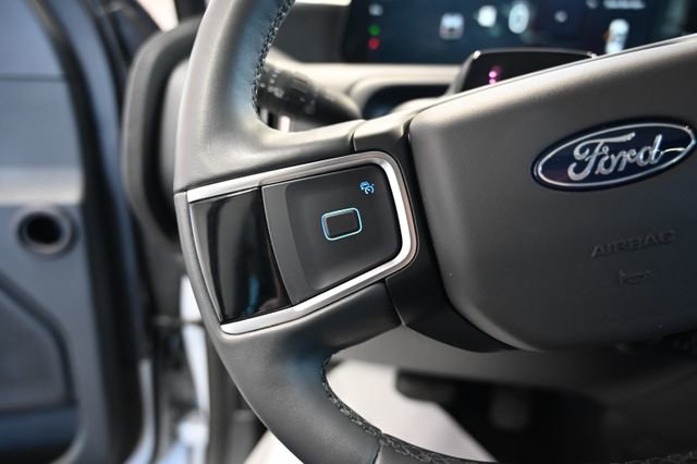 Used 2025 Ford Expedition Max Active AWD/4WD image 29