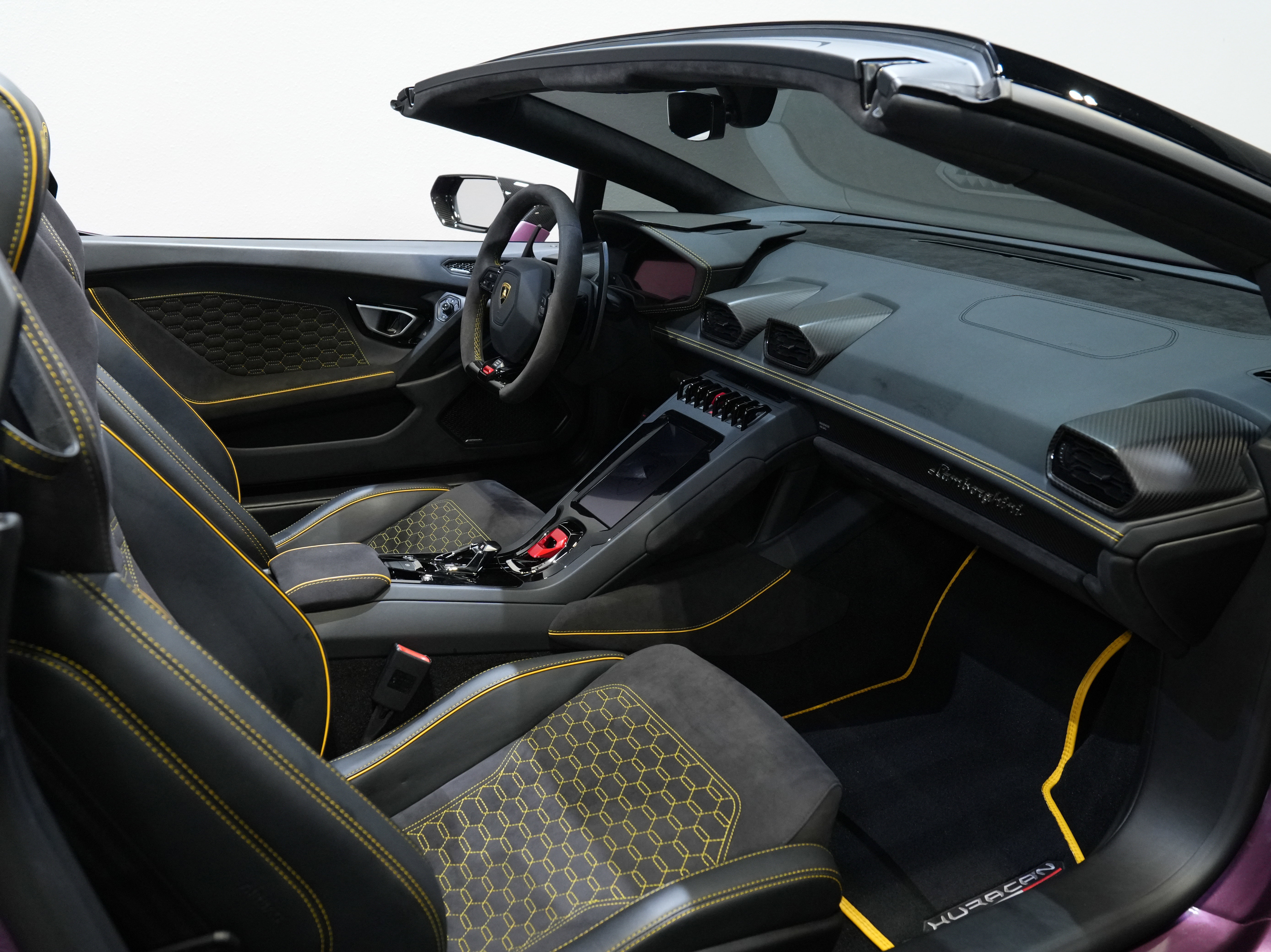 Used 2024 Lamborghini Huracan EVO image 47