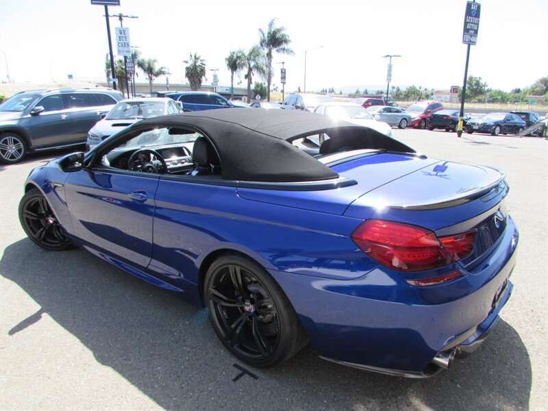 Used 2012 BMW M6 Convertible RWD image 9