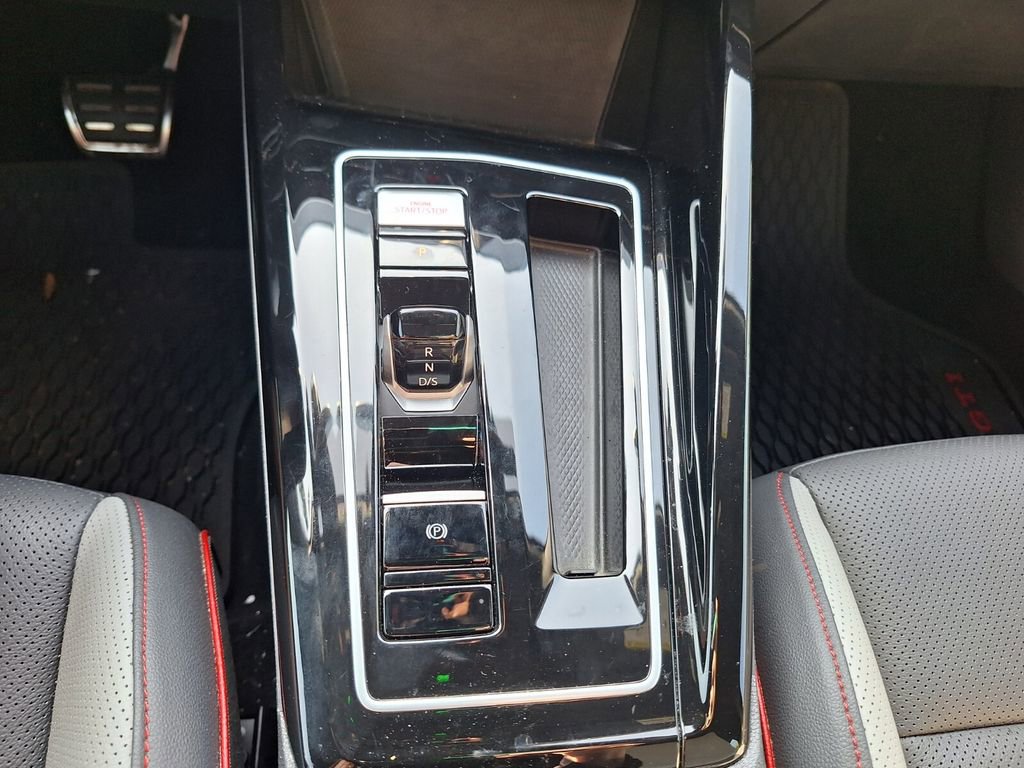 Used 2024 Volkswagen GTI Autobahn image 15