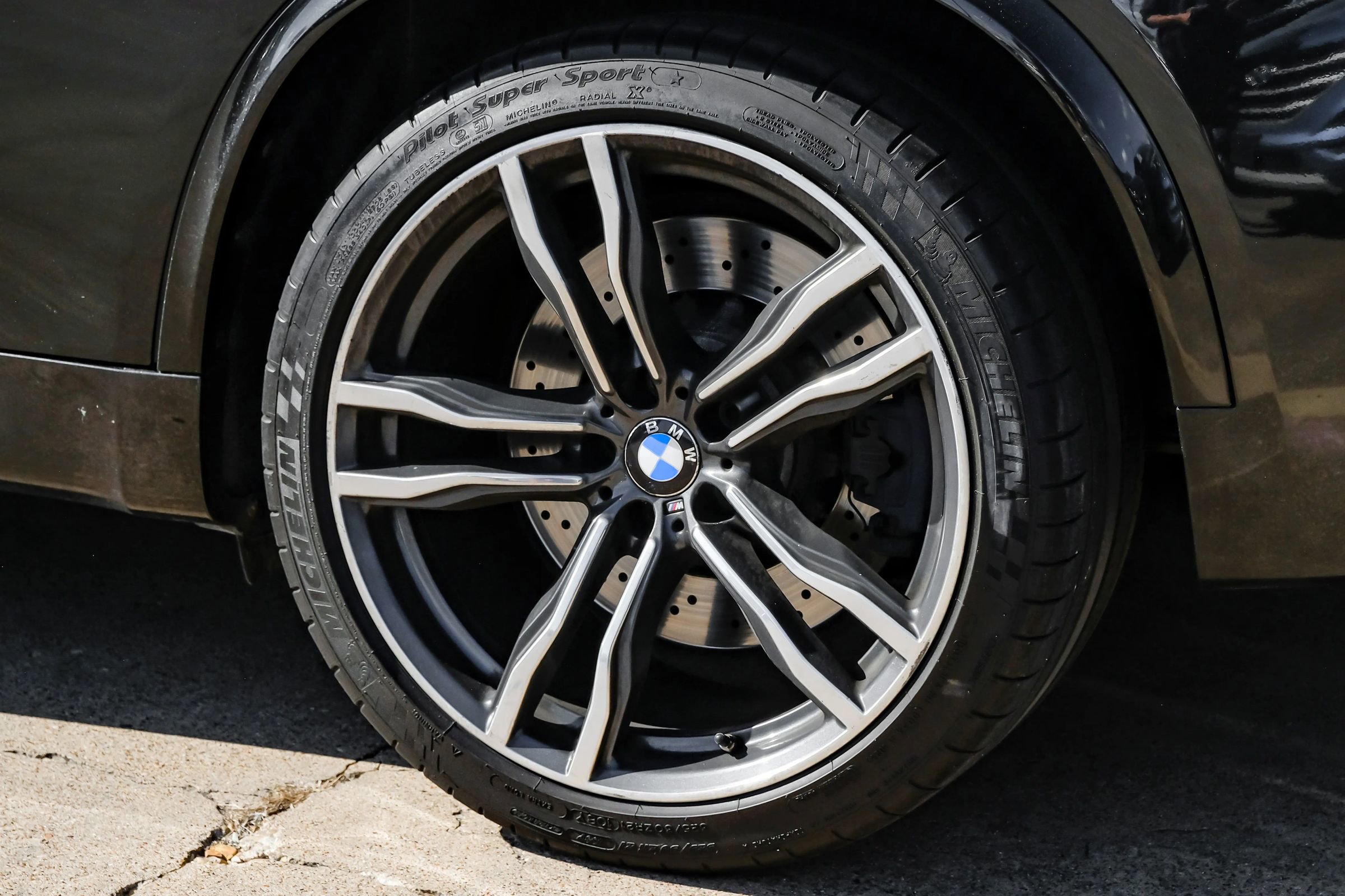 Used 2016 BMW X5 M image 66