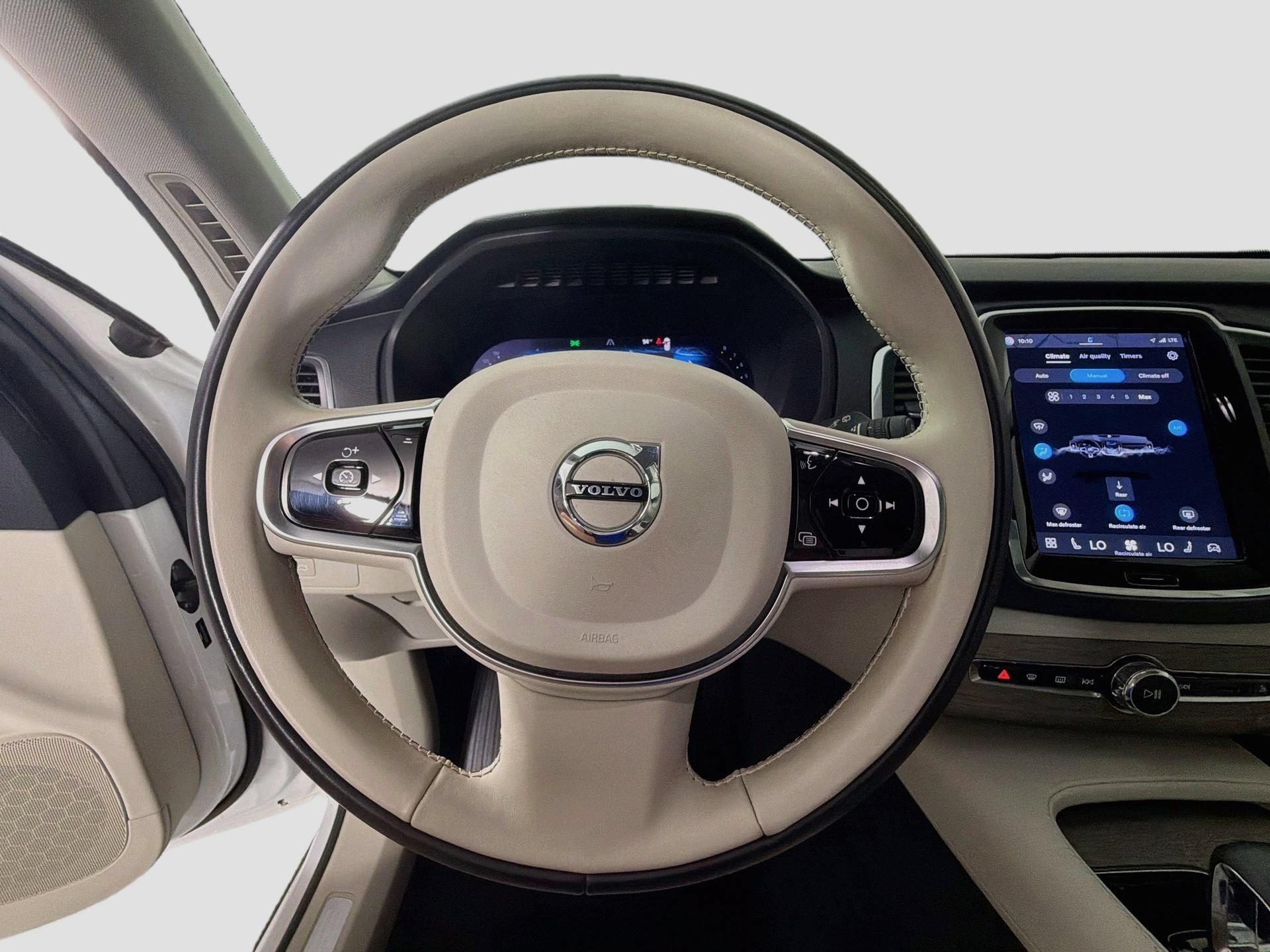Certified 2023 Volvo XC90 B6 Core w/ Protection Package Premier AWD/4WD image 12