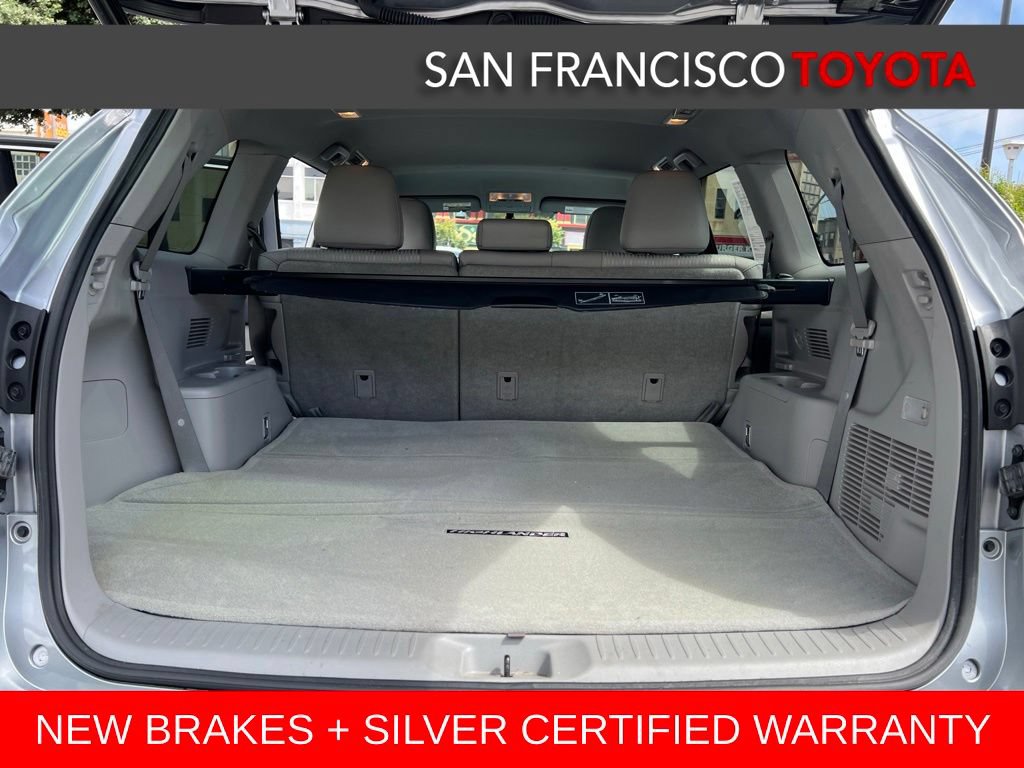 Certified 2016 Toyota Highlander Plus AWD/4WD image 38