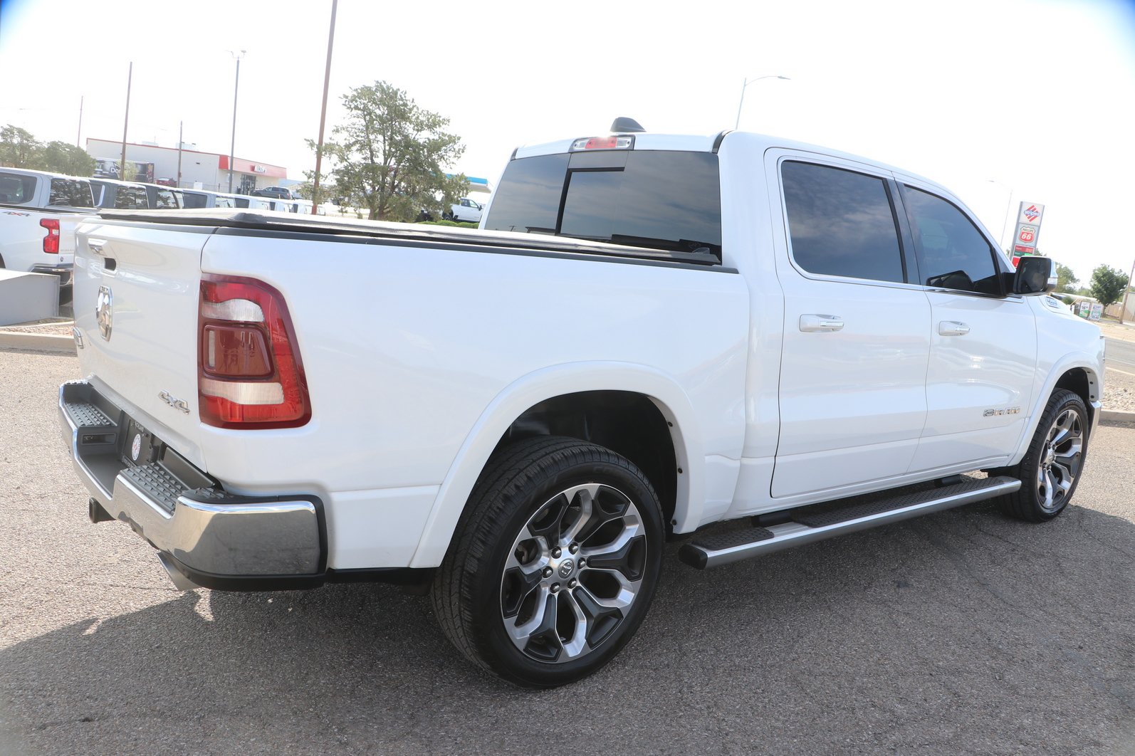 Used 2022 RAM 1500 Limited w/ Trailer Tow Group (B) AWD/4WD image 7