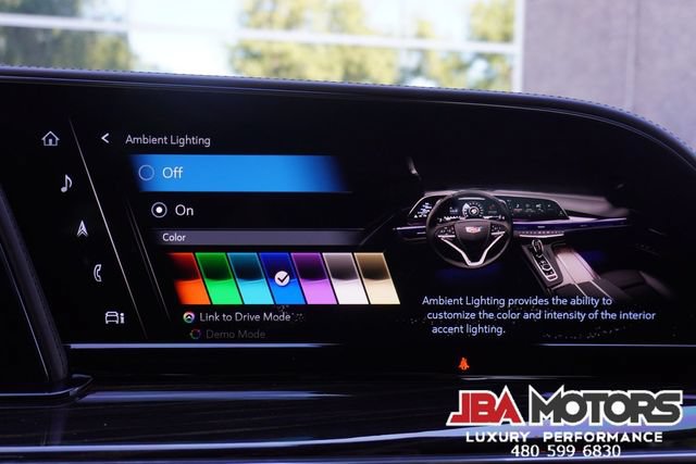 Used 2021 Cadillac Escalade ESV Premium Luxury AWD/4WD image 42