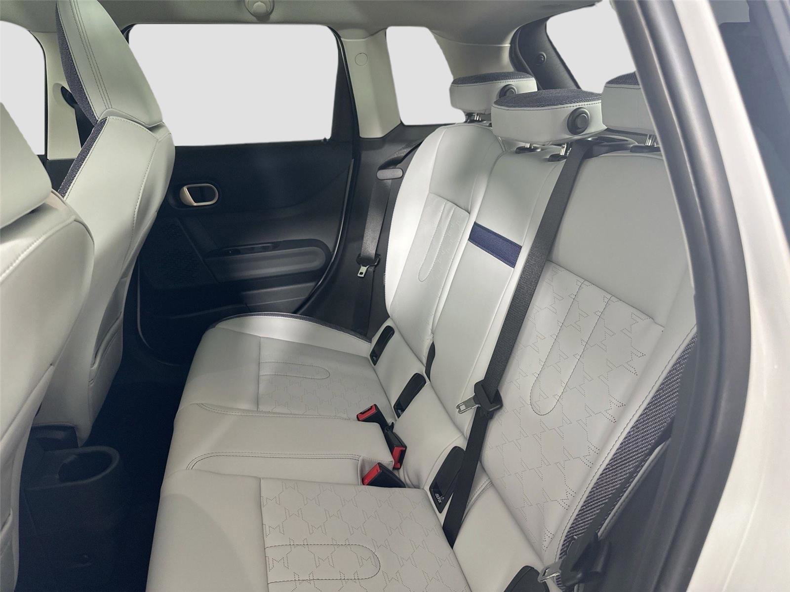 Certified 2025 MINI Cooper S FWD image 24
