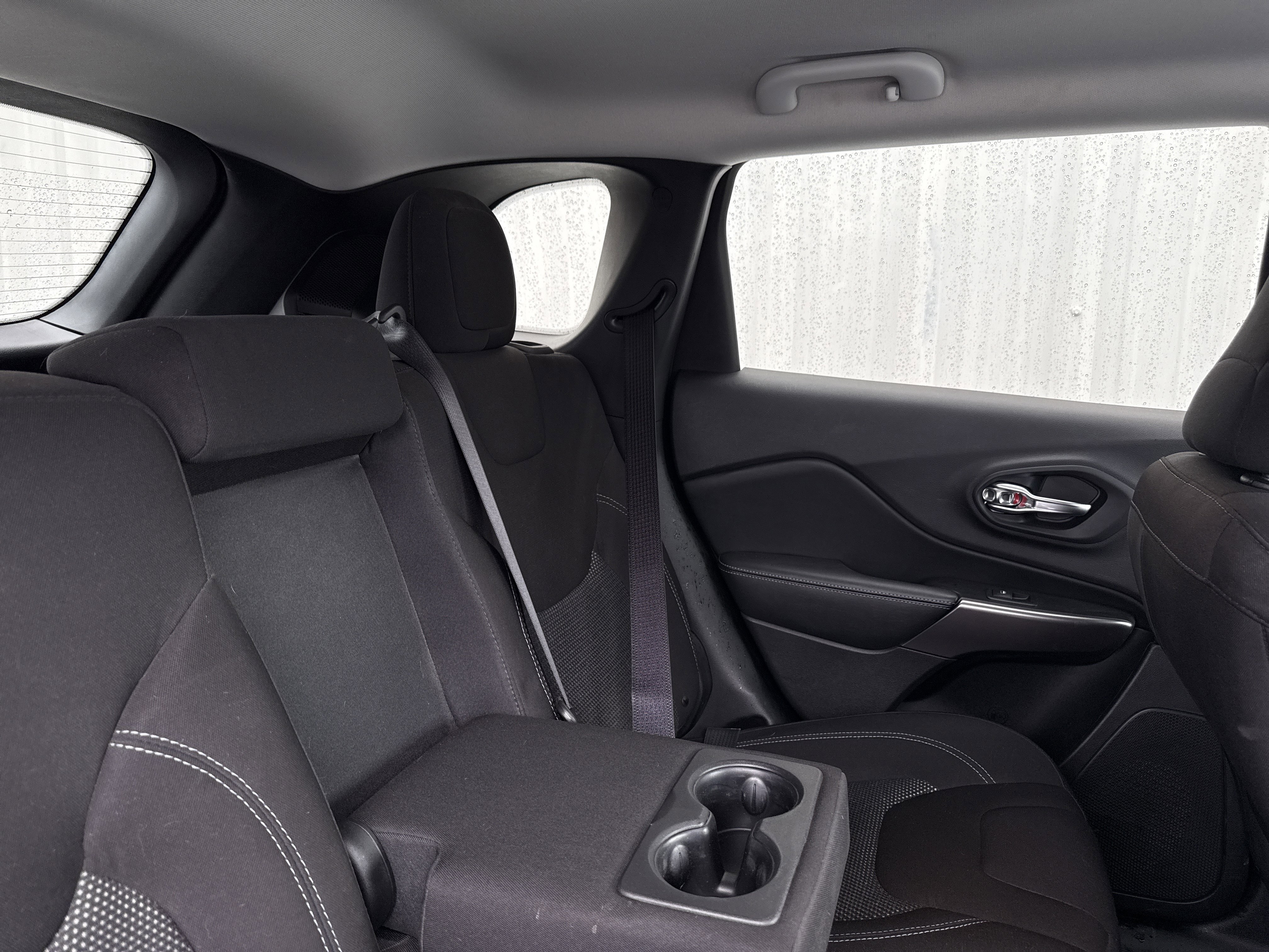 Used 2019 Jeep Cherokee Latitude w/ Popular Appearance Group image 49