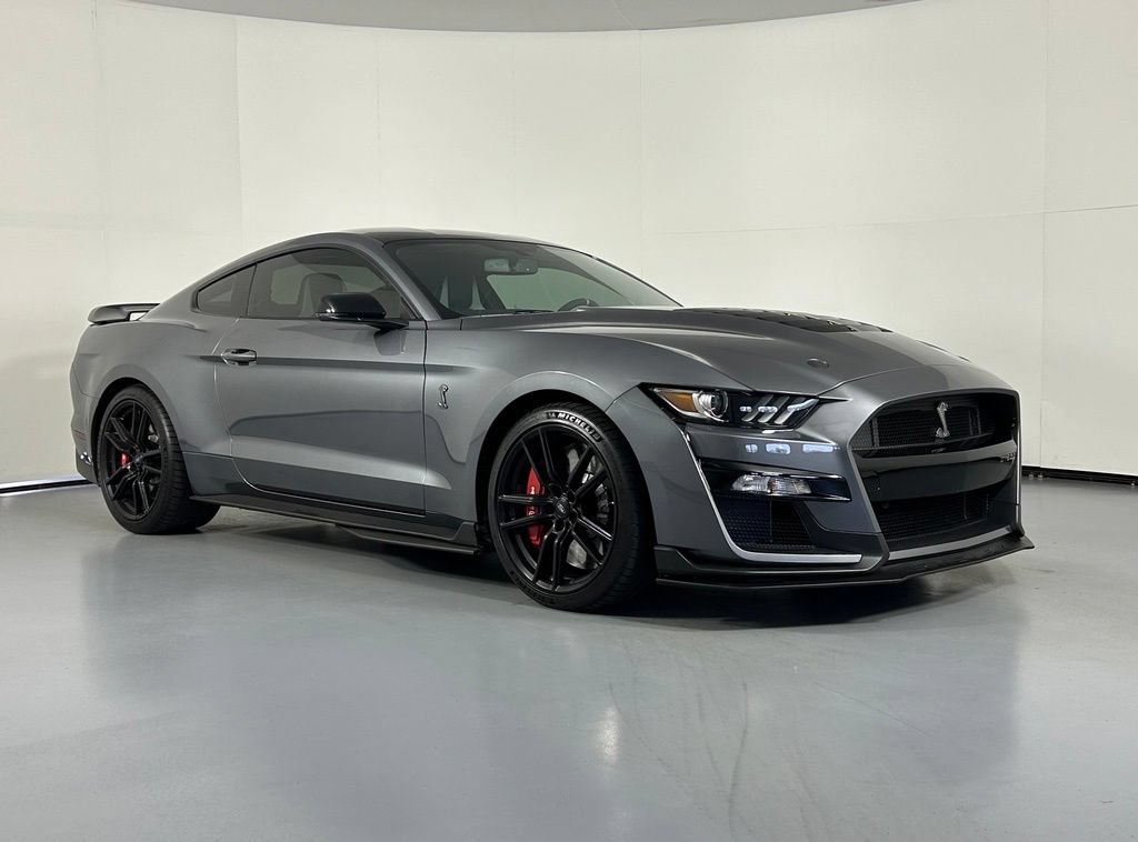 Used 2021 Ford Mustang Shelby GT500 w/ Technology Package RWD image 1