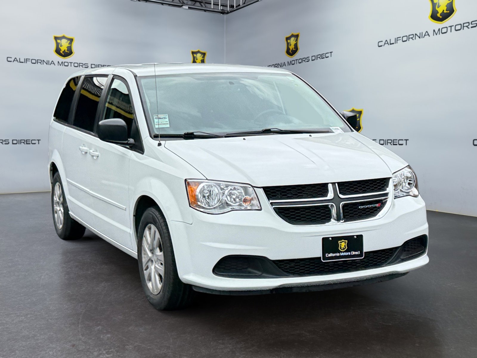 Used 2017 Dodge Grand Caravan SE w/ UConnect Hands-Free Group image 7