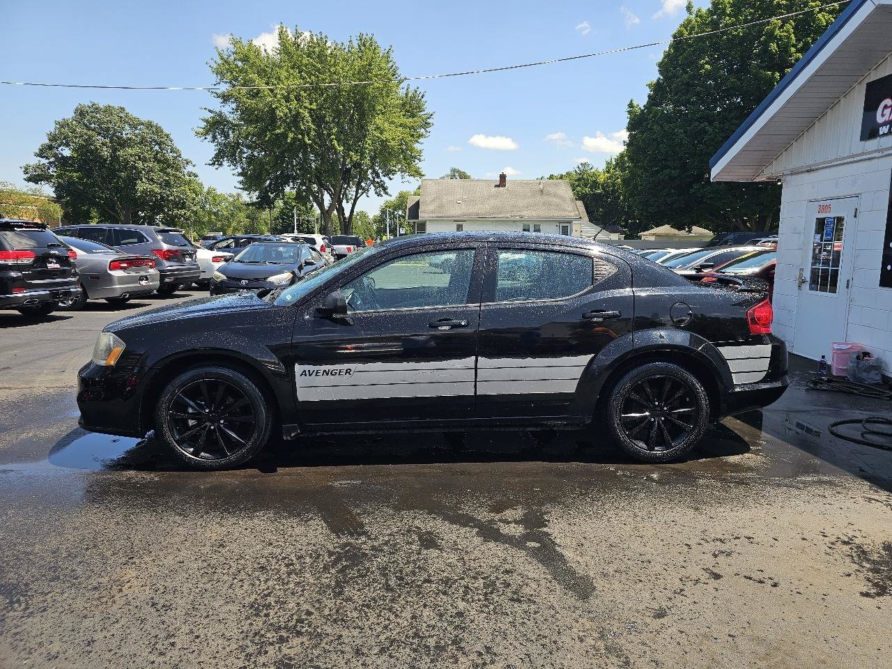 Used 2014 Dodge Avenger SE w/ Blacktop Package FWD image 6