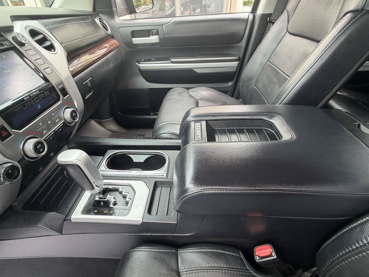 Used 2014 Toyota Tundra Limited w/ Limited Premium Package AWD/4WD image 17