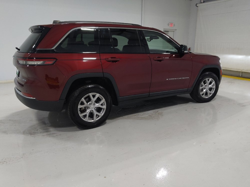 Used 2023 Jeep Grand Cherokee Limited AWD/4WD image 10