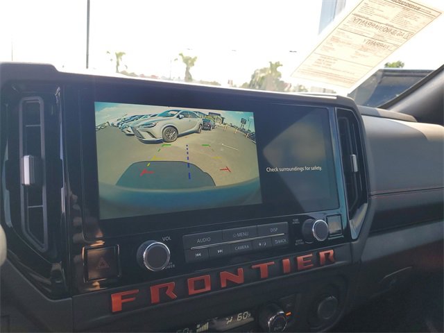 Used 2025 Nissan Frontier PRO-4X image 19