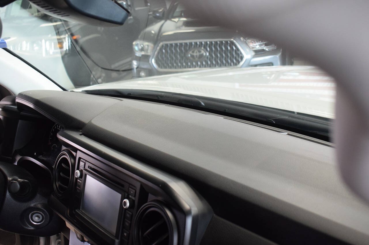 Used 2018 Toyota Tacoma SR RWD image 20