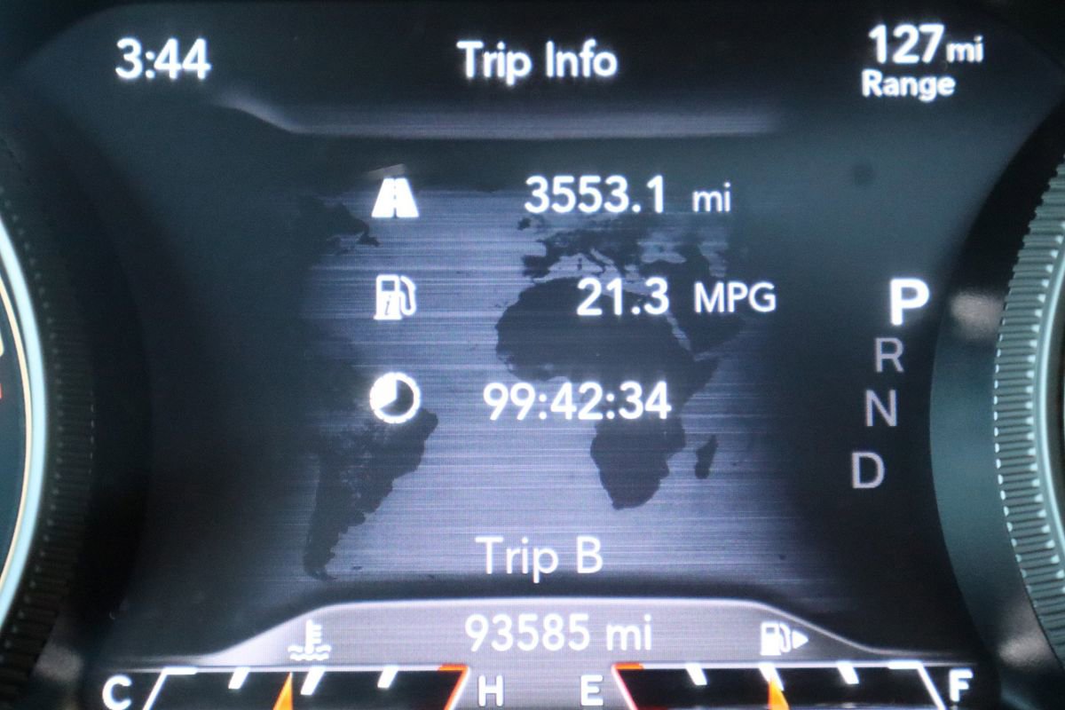 Used 2022 Jeep Cherokee Limited image 45