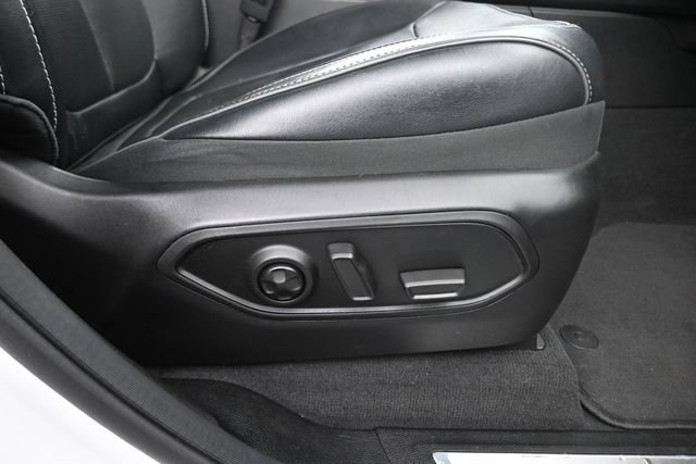 Used 2023 Jeep Grand Cherokee Overland AWD/4WD image 22