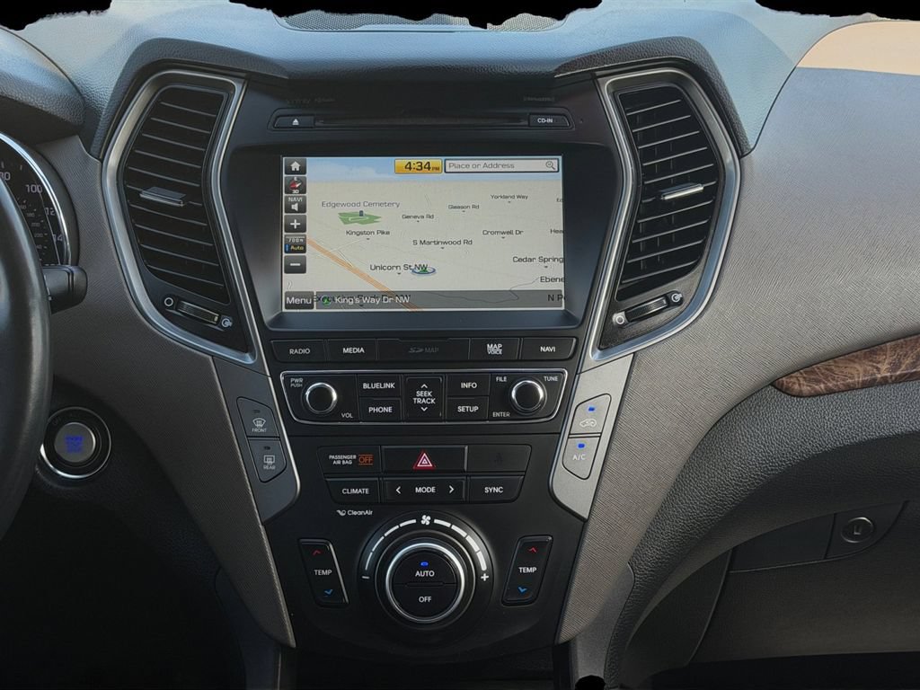 Used 2018 Hyundai Santa Fe Sport w/ 2.0T Ultimate Tech Package 05 FWD image 19