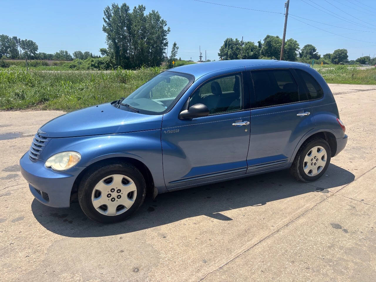 Used 2006 Chrysler PT Cruiser Touring FWD image 1