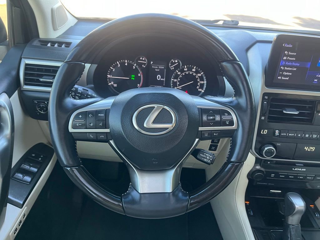 Used 2023 Lexus GX 460 Premium image 32