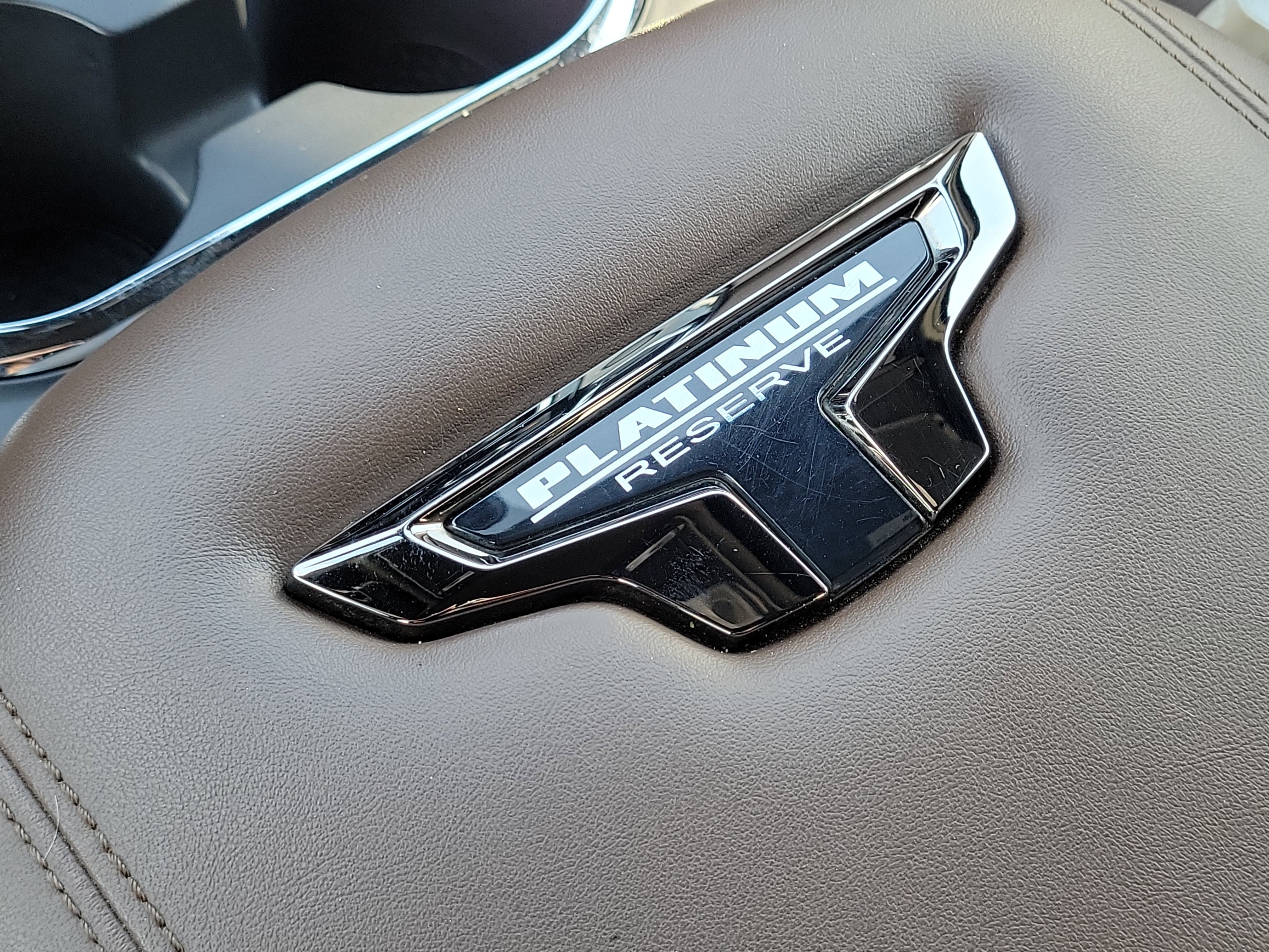 Used 2020 Nissan Titan Platinum Reserve w/ Moonroof Package image 23