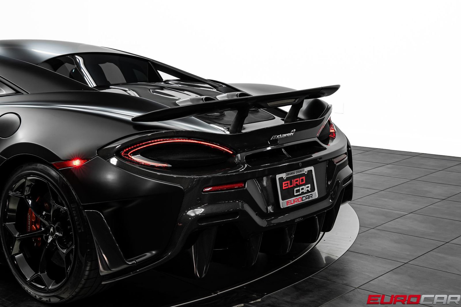 Used 2019 McLaren 600LT RWD image 24