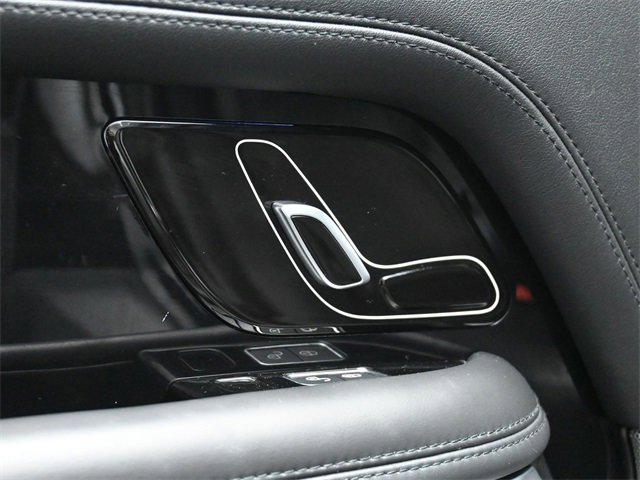 Used 2020 Land Rover Range Rover Long Wheelbase HSE image 14