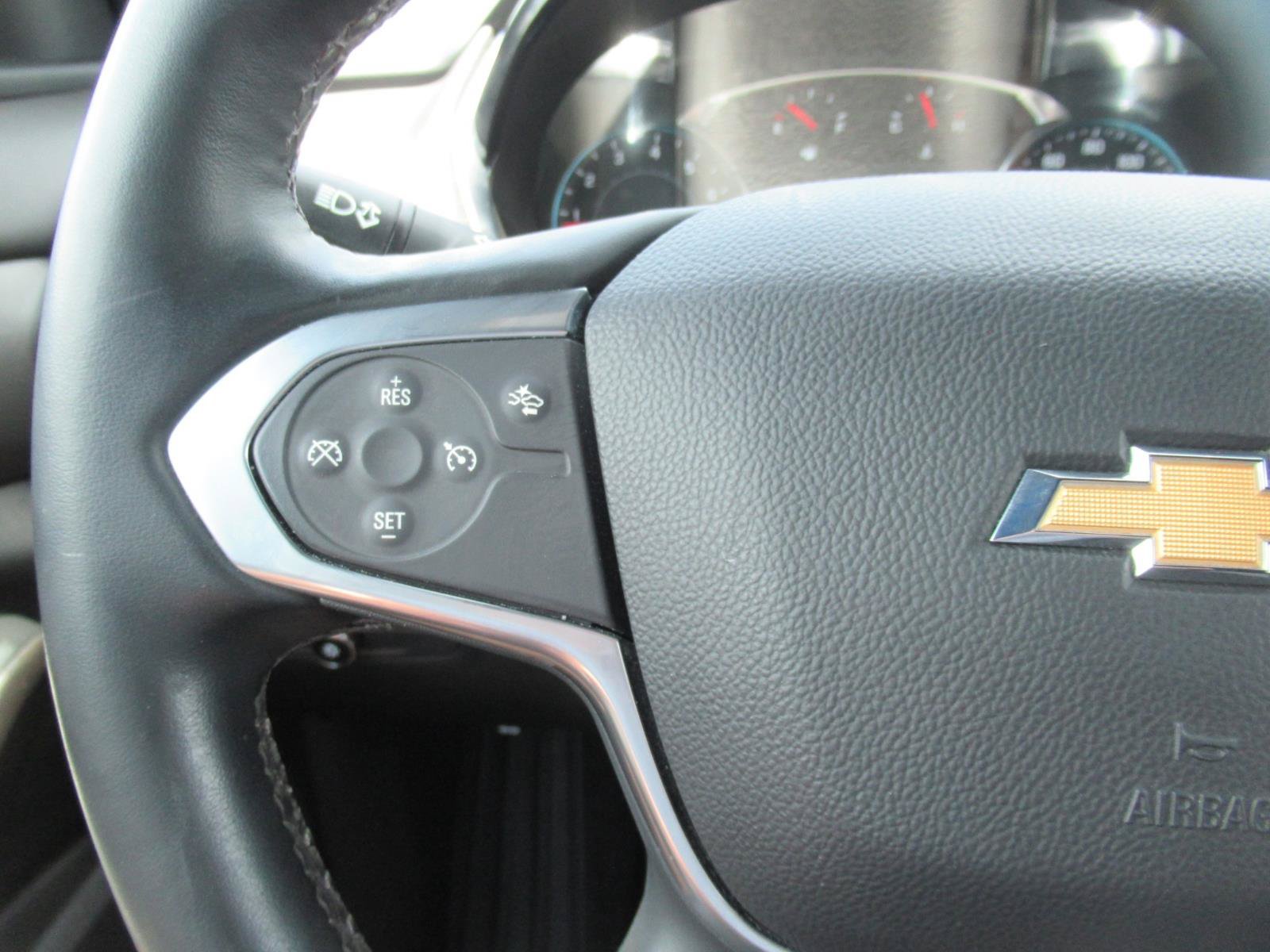 Used 2023 Chevrolet Traverse LT FWD image 22