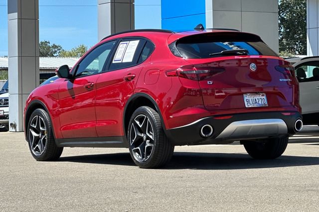 Used 2018 Alfa Romeo Stelvio Ti Sport AWD/4WD image 7
