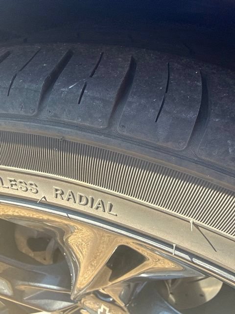 Used 2020 Chevrolet Camaro LT RWD image 15