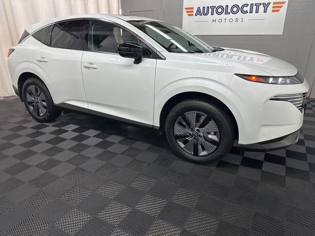 Used 2025 Nissan Murano SL AWD/4WD image 2