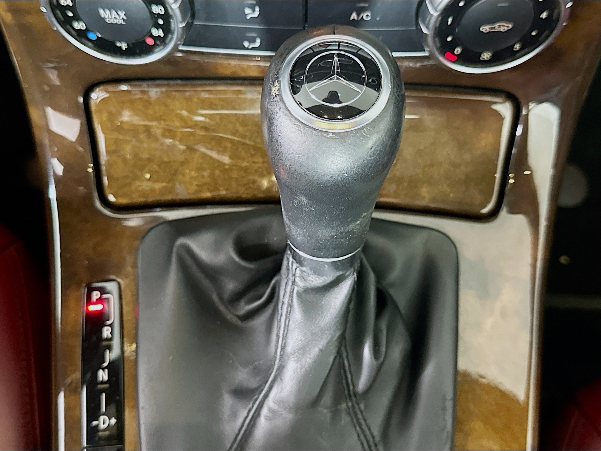 Used 2015 Mercedes-Benz SLK 250 image 25