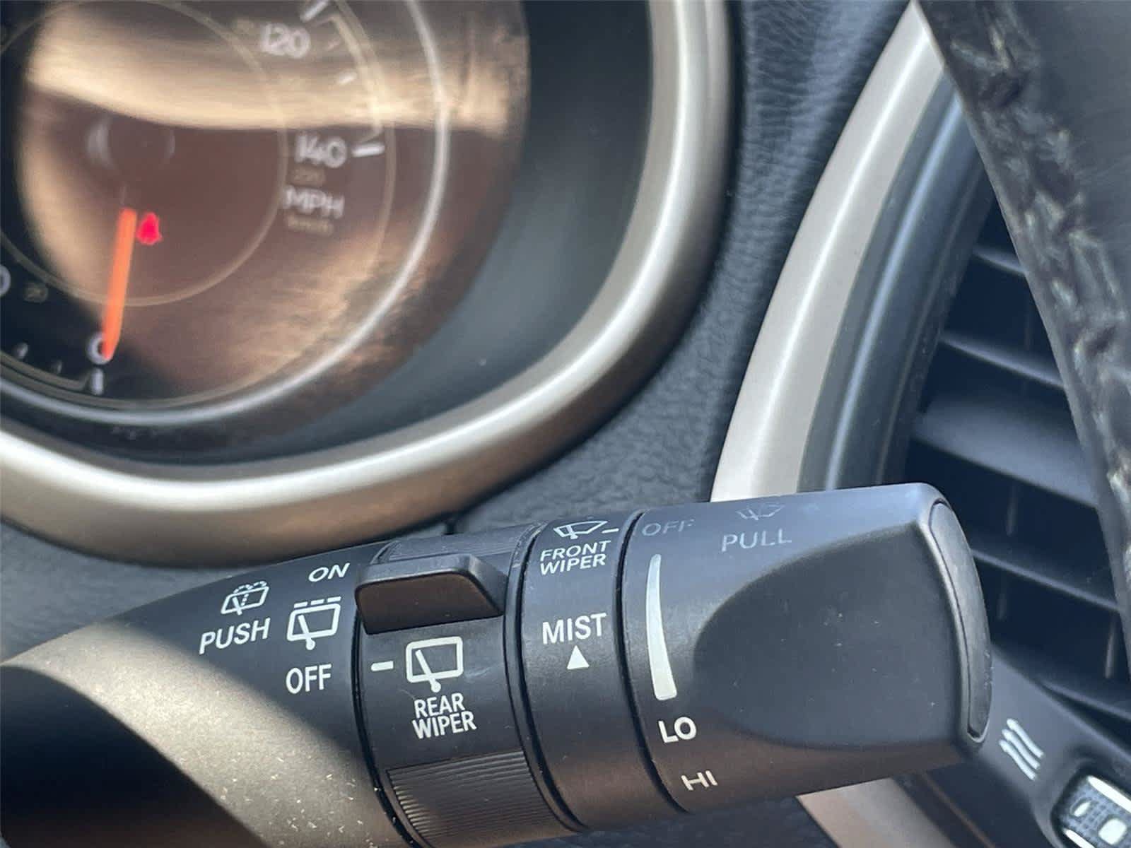 Used 2018 Jeep Cherokee Latitude w/ Altitude Package AWD/4WD image 21