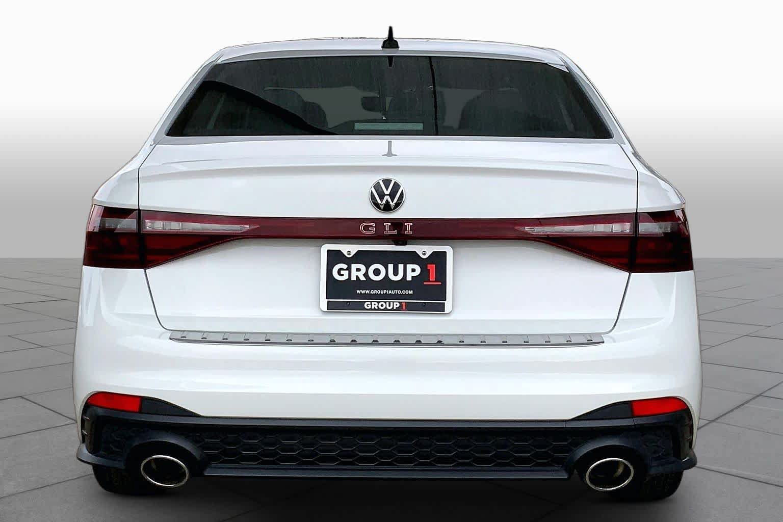 Used 2025 Volkswagen Jetta GLI Autobahn FWD image 5