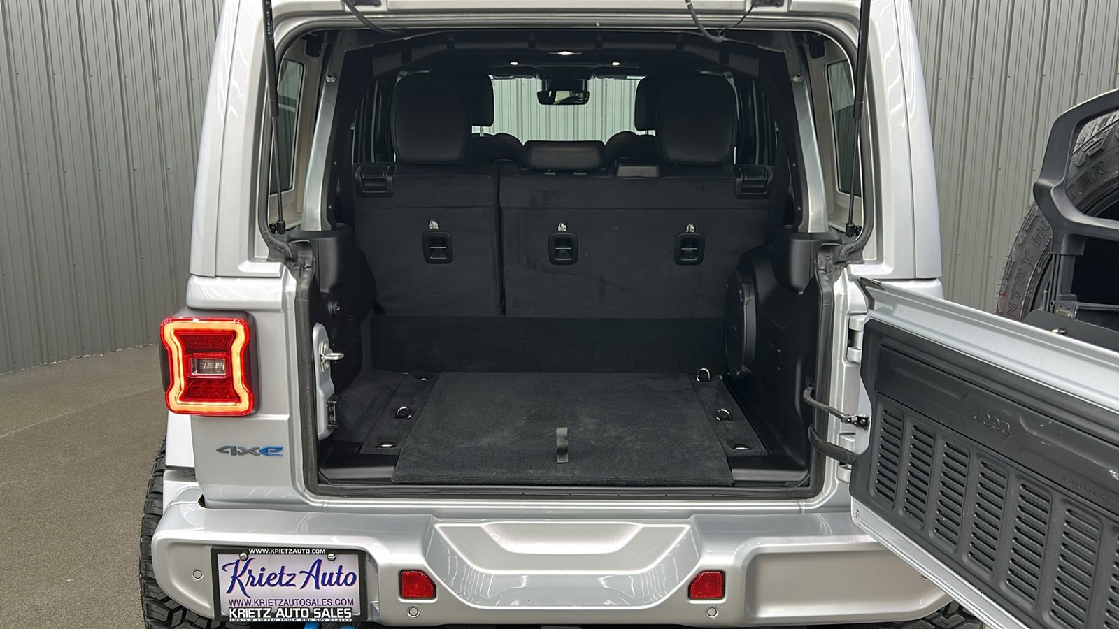 Used 2024 Jeep Wrangler High Altitude image 13