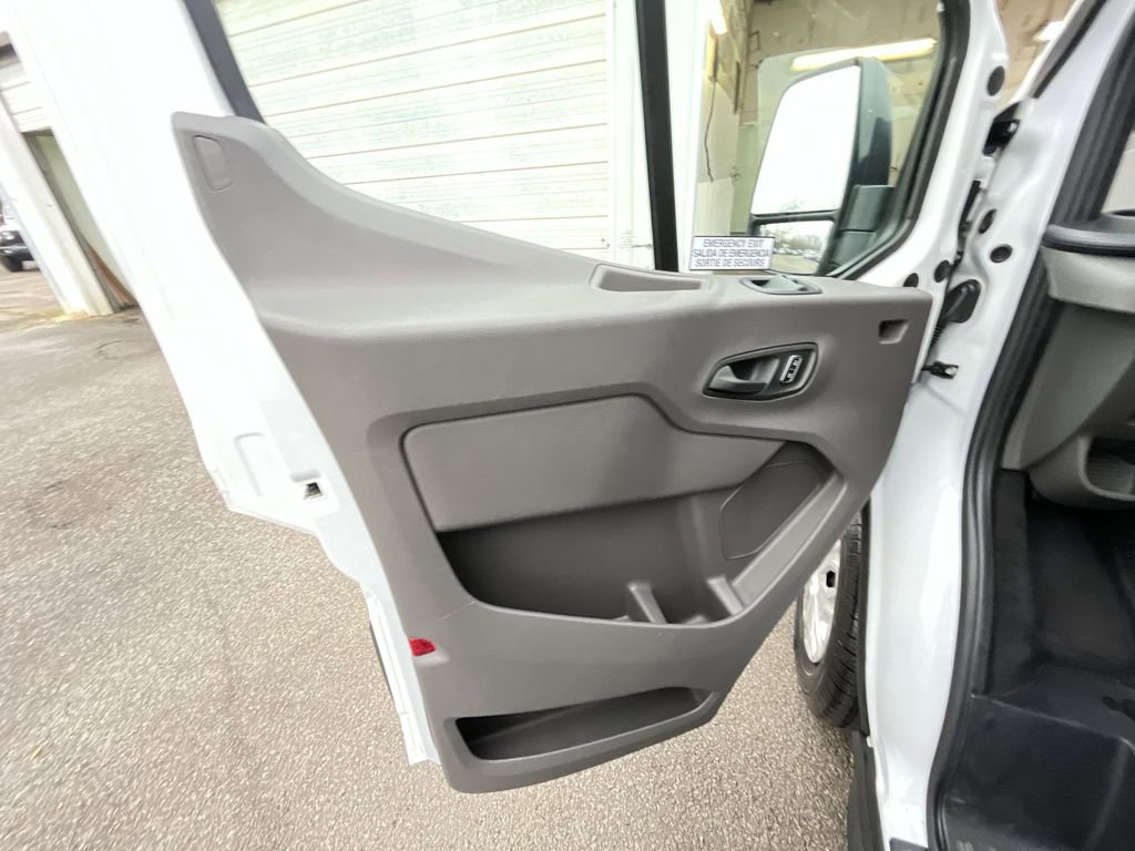 Used 2024 Ford Transit 350 XLT image 13
