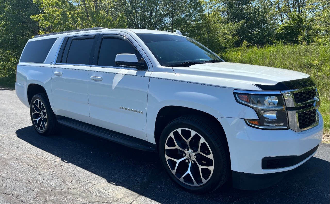 Used 2017 Chevrolet Suburban LT AWD/4WD image 4