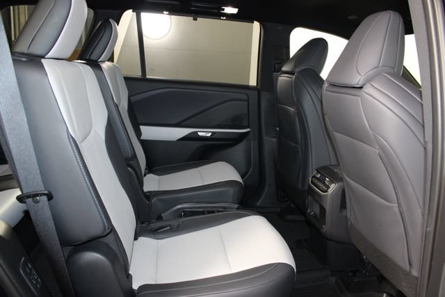 Used 2025 Lexus TX 500h AWD w/ Technology Package image 24