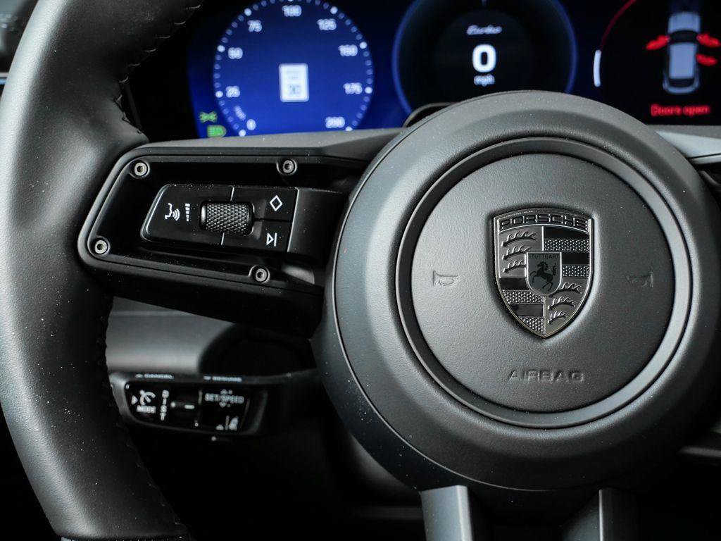 New 2026 Porsche Macan Turbo Electric AWD/4WD image 10