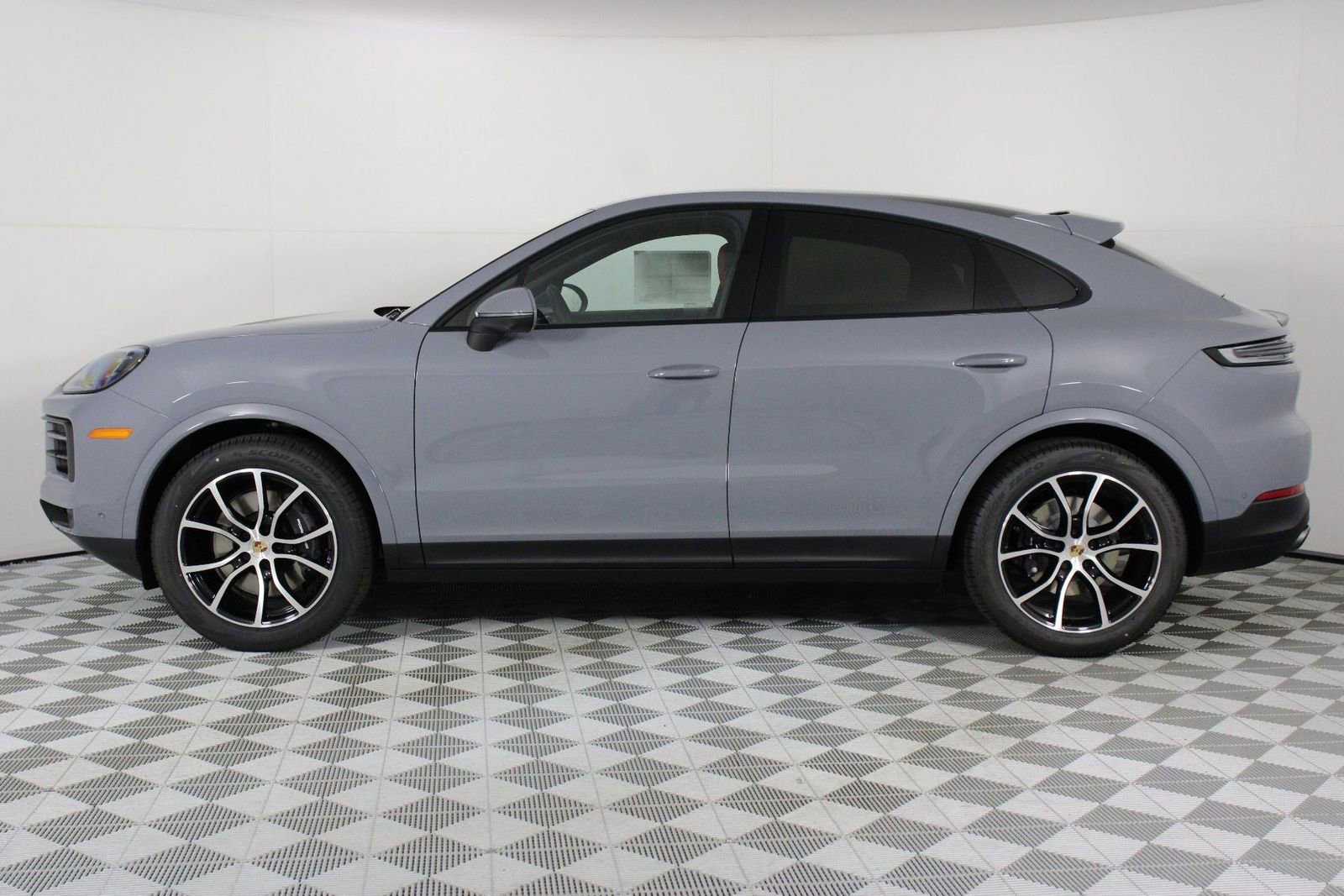 New 2026 Porsche Cayenne Coupe image 2