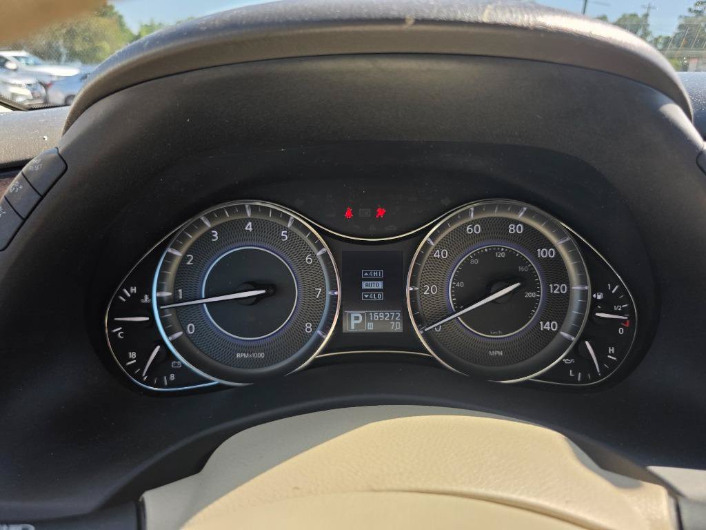 Used 2012 INFINITI QX56 4WD w/ Deluxe Touring Pkg image 18