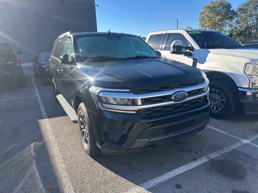 Used 2022 Ford Expedition XLT AWD/4WD image 4