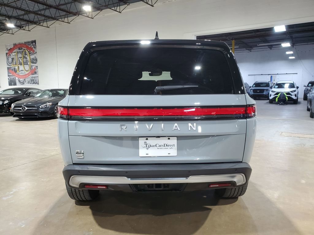 Used 2024 Rivian R1S Adventure AWD/4WD image 10