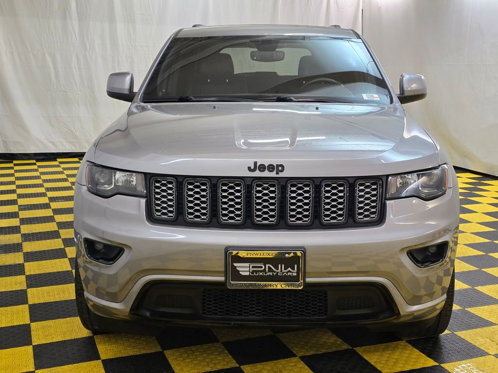 Used 2018 Jeep Grand Cherokee Altitude image 8