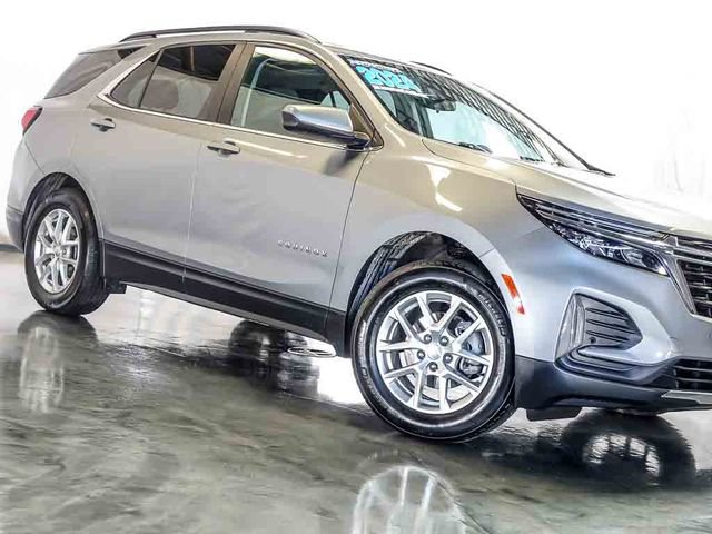 Used 2024 Chevrolet Equinox LT FWD image 5