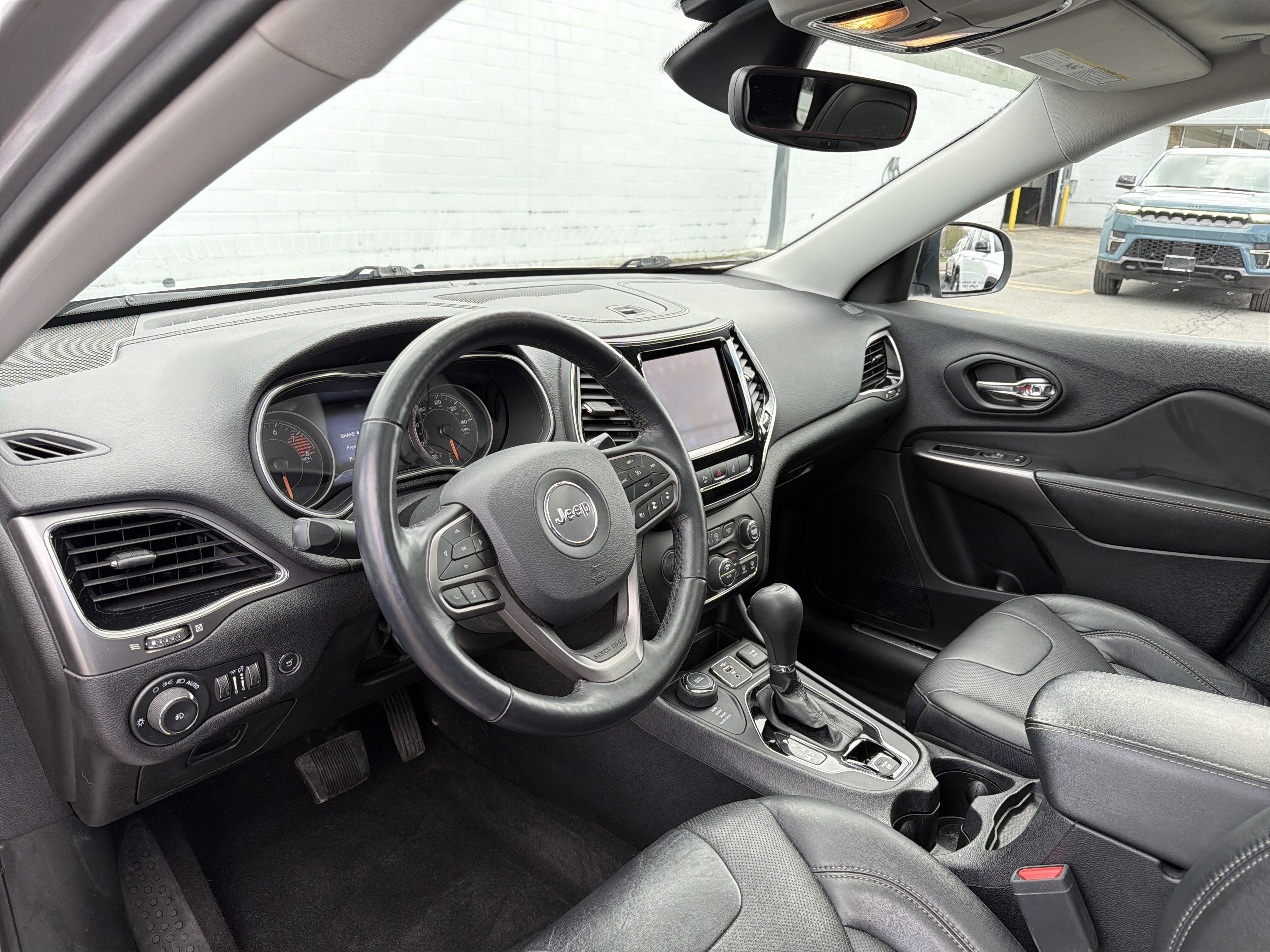 Used 2021 Jeep Cherokee Limited AWD/4WD image 9