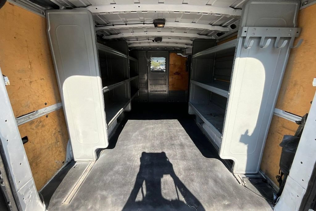 Used 2021 Nissan NV 2500 SV RWD image 26