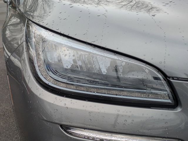 New 2026 Lincoln Corsair Premiere image 8