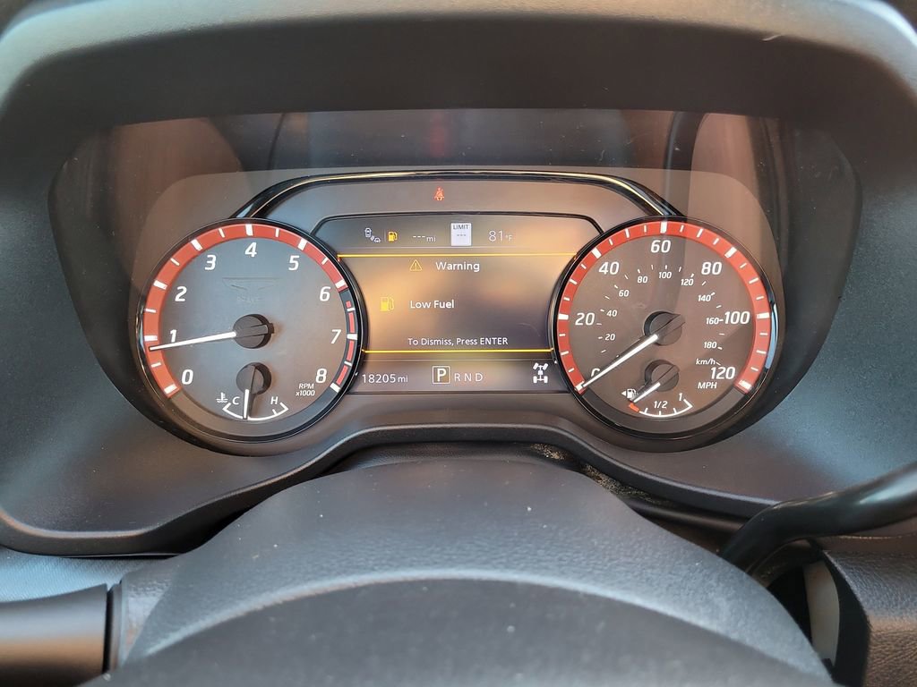 Used 2024 Nissan Titan PRO-4X w/ Pro-4x Convenience Package image 29