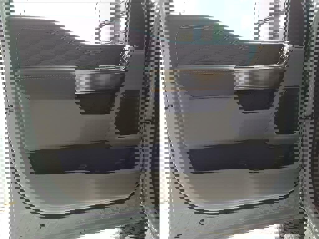 New 2026 Ford F350 Platinum w/ Platinum Plus Package image 33